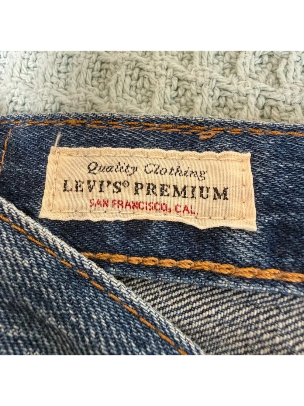 Levis Premium 501 Original Fit Cut-Off Shorts Men 29 Blue Denim Jorts Raw Hem